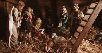 Does the Phrase "Merry Christmas" Refer to Both Mary and Christ?